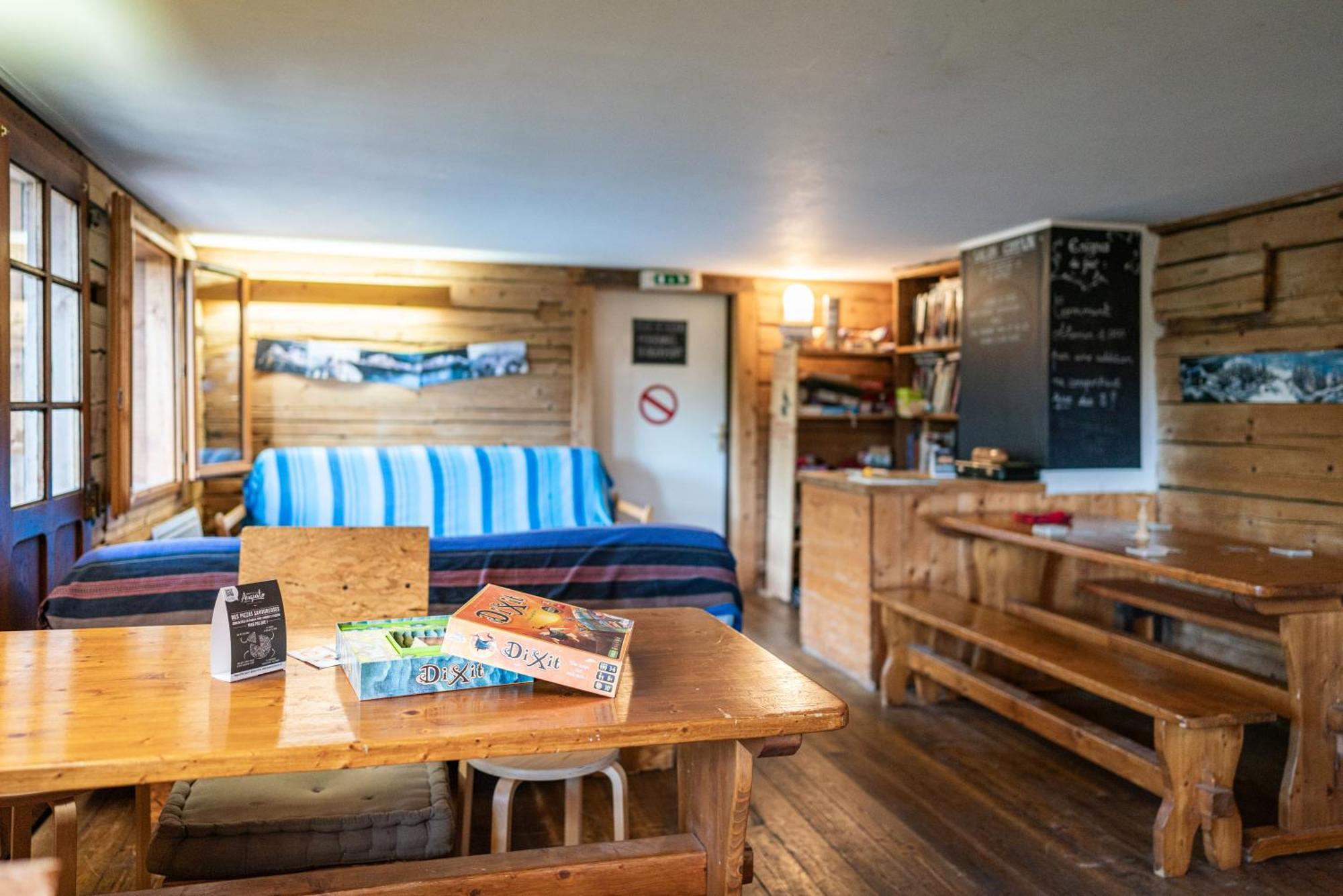 Auberge De Jeunesse Hi Clusaz Zewnętrze zdjęcie