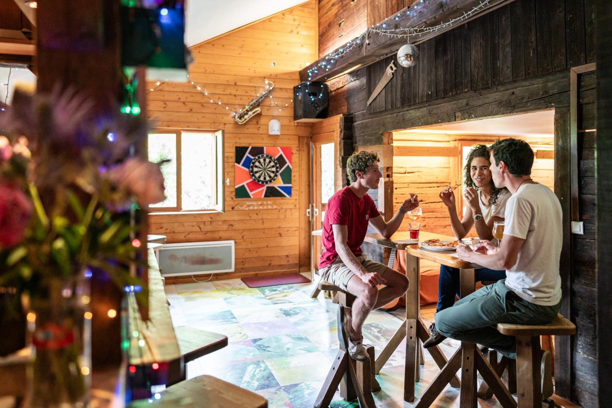 Auberge De Jeunesse Hi Clusaz Zewnętrze zdjęcie