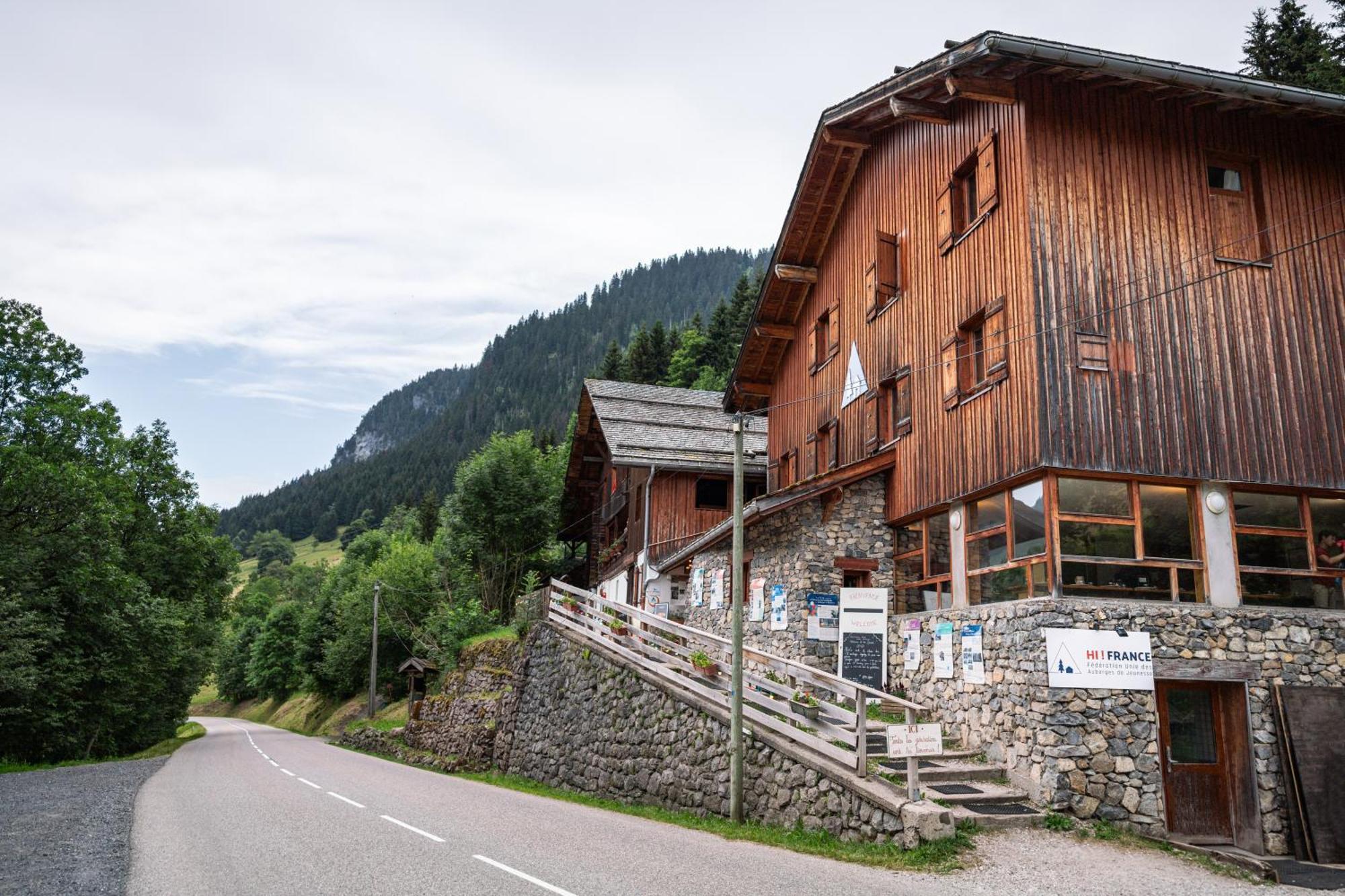 Auberge De Jeunesse Hi Clusaz Zewnętrze zdjęcie