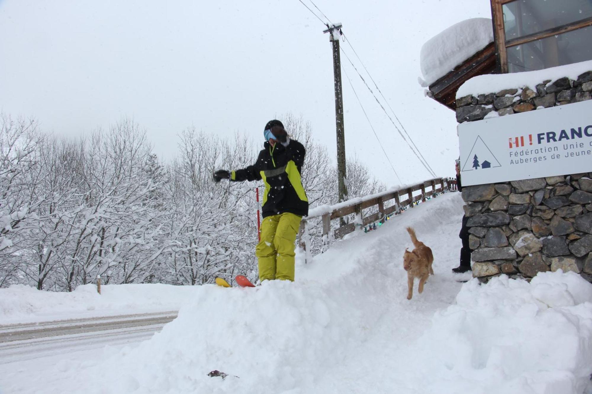 Auberge De Jeunesse Hi Clusaz Zewnętrze zdjęcie
